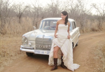 Classic Bushveld wedding with the Merc Fintail
